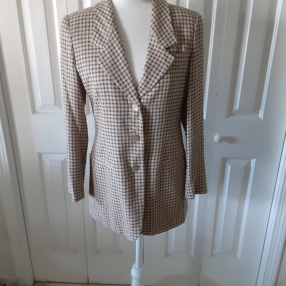 Beautiful Italian Jacket - Picture 1 of 4